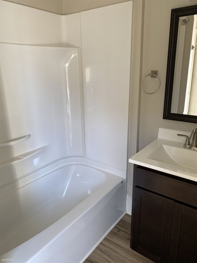 Foto del edificio - 3 br, 2.5 bath House - 208 West Center Street