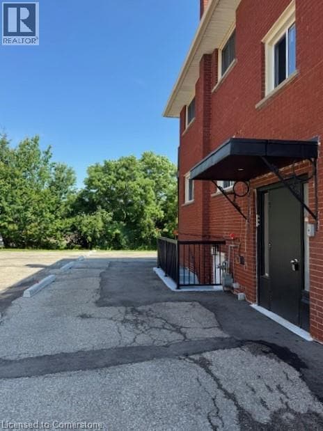 Building Photo - 106 Chandler Dr