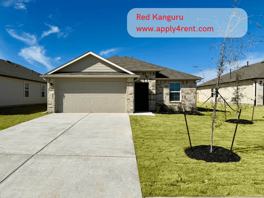 BRAND NEW 4 BR / 2 BA 1544 SF Vintage House Rental in