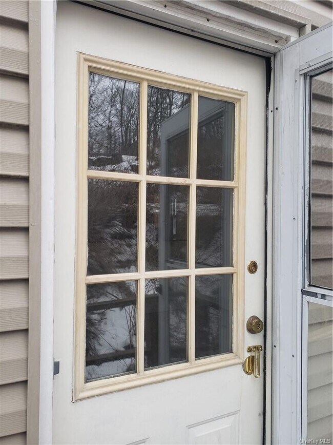 Foto del edificio - 51 Hillandale Ave