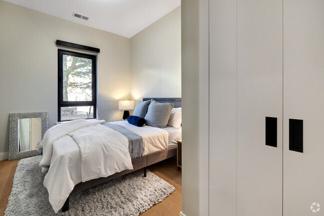 1BR, 1BA, Den - 760SF - ENNEA