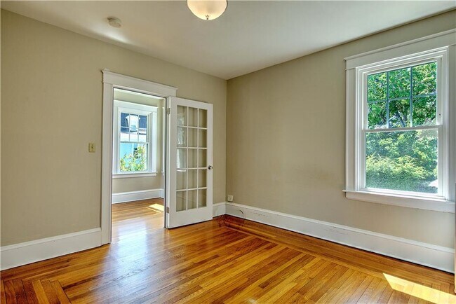Foto del edificio - 69-69 E Manning St