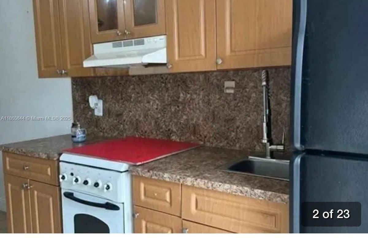 Foto del edificio - 48 SW 11th St