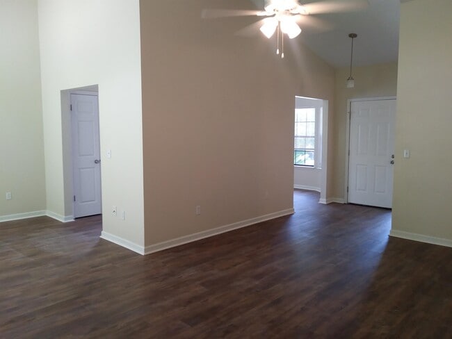 Photo - 1608 Akridge Dr Townhome