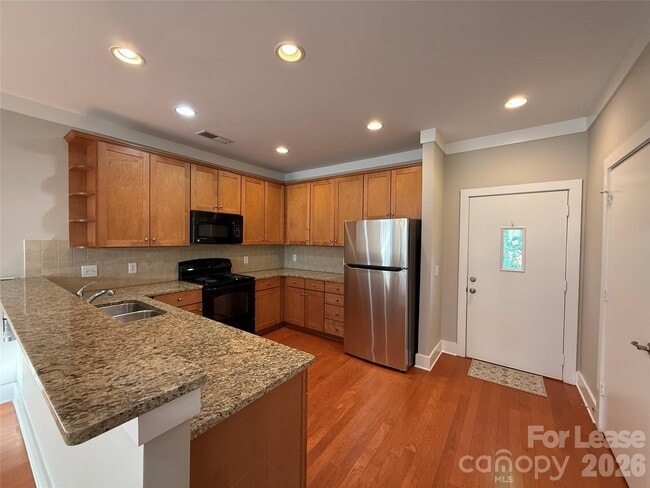 Building Photo - 714 Cotton Gin Alley