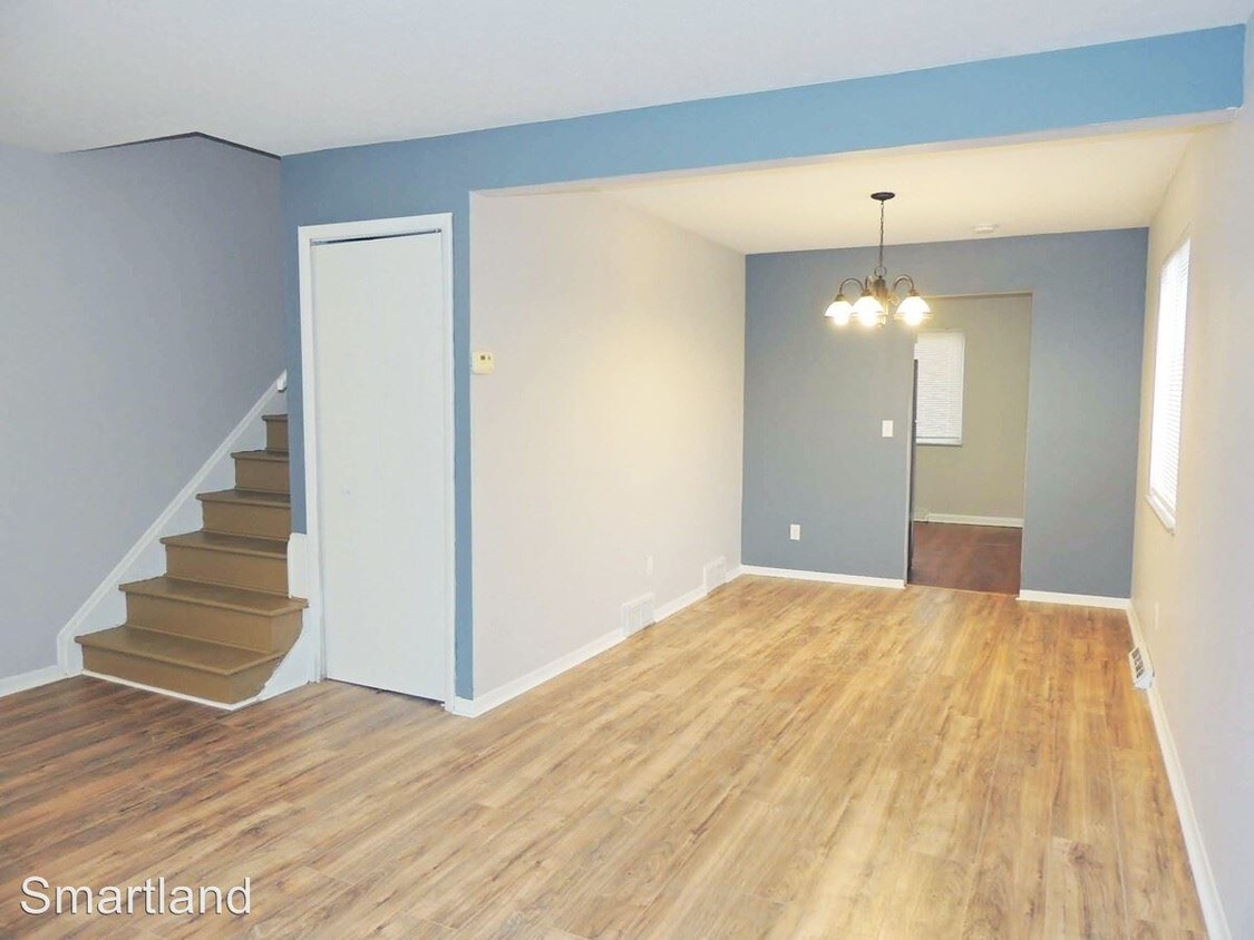 Primary Photo - 26397 Brush Ave