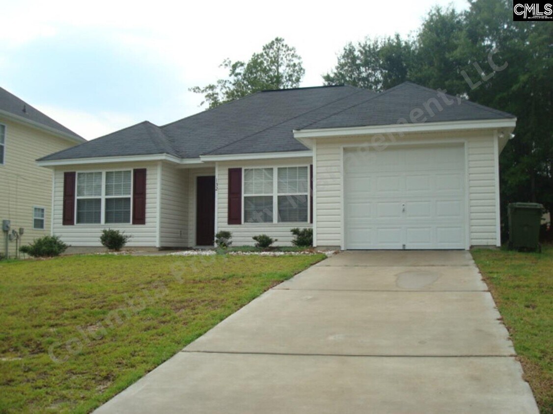 Primary Photo - 132 Kingston Ridge Dr