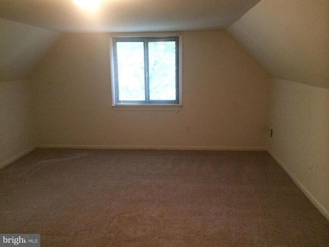 Building Photo - 11301 Gatesborough Ln