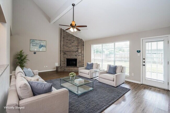 Foto del edificio - 3542 Lindenfield Dr