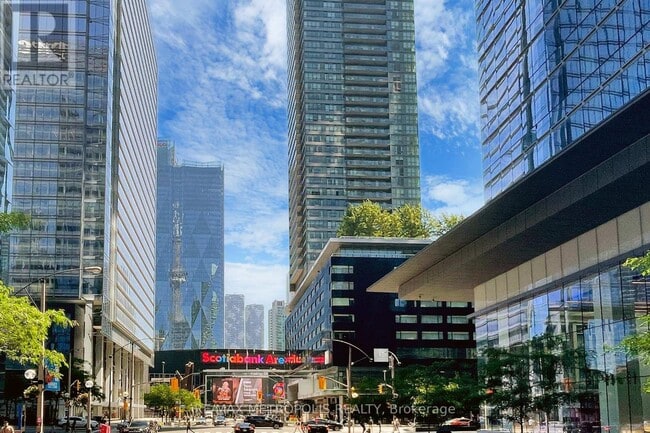Building Photo - 30 Grand Trunk Crescent