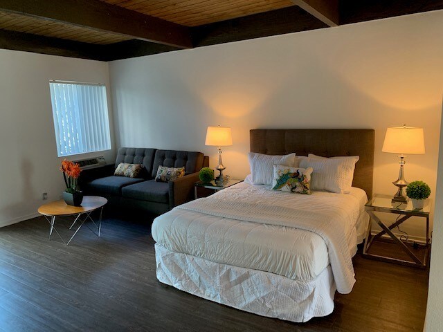 Estudio - Village Flats