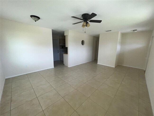 Building Photo - 3445 Lucerne Terrace