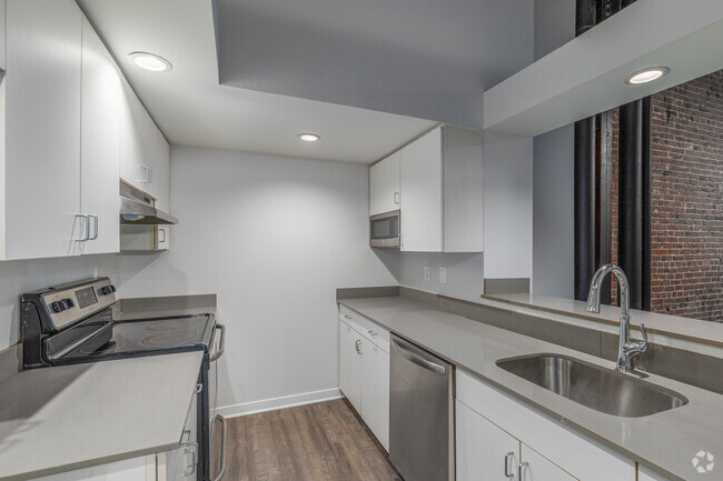 1 BR, 1 BA - 807SF - Kitchen - The Tannery Apartments