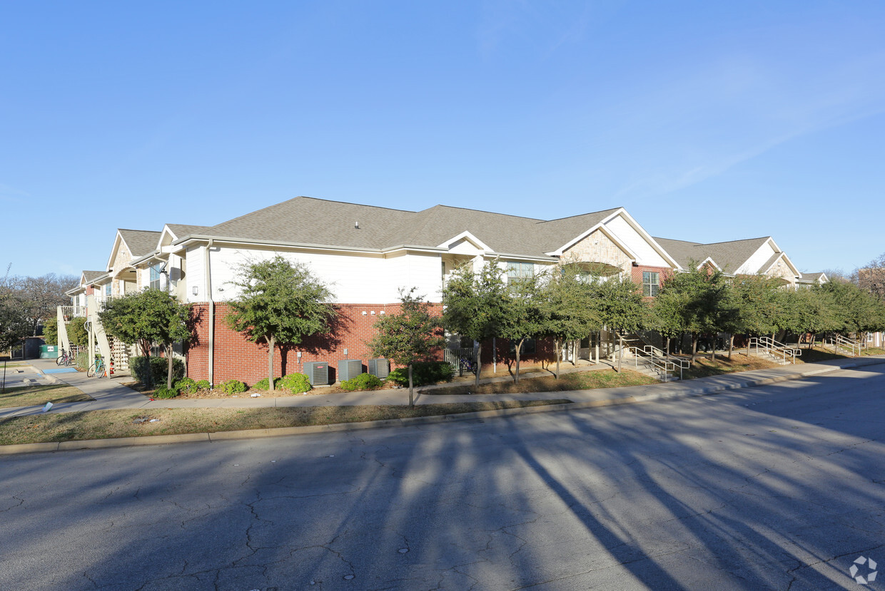 Building Photo - Centennial Apartments