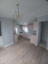 Building Photo - 8623 Bloombury Ln