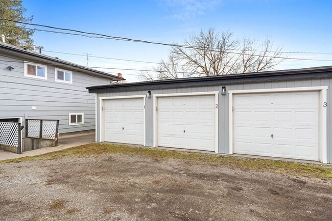 Foto del edificio - Modern 2BR Suite – Newly Furnished, Pet-Friendly, Near Downtown Spokane (Furnished