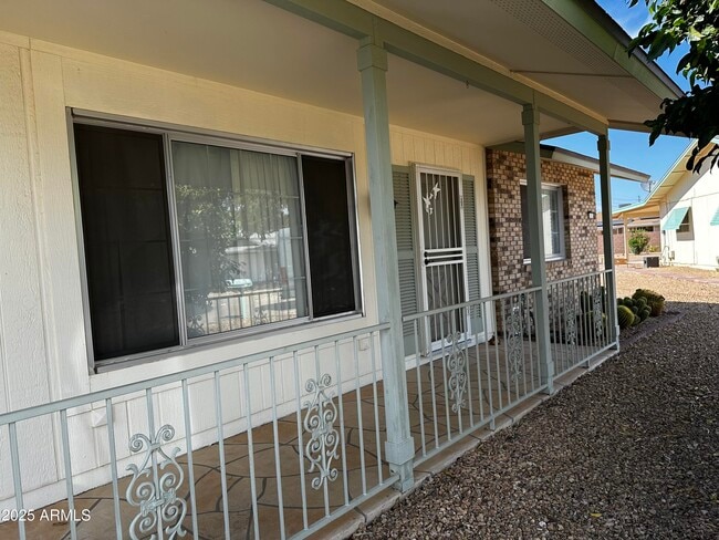 Foto del edificio - 9814 W Azalea Ct