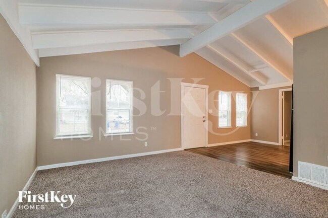 Building Photo - 979 Dawnview Dr