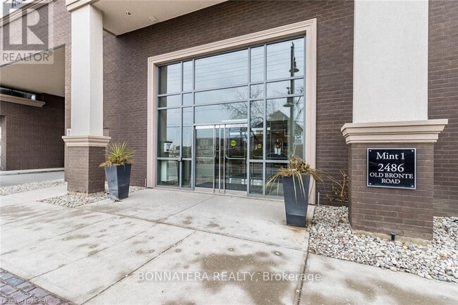 Building Photo - 2486 Old Bronte Rd