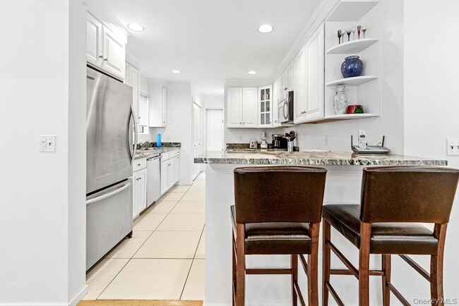 Building Photo - 34 Park Cir