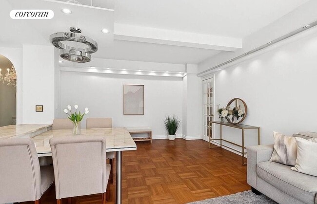 Building Photo - 235 W End Ave