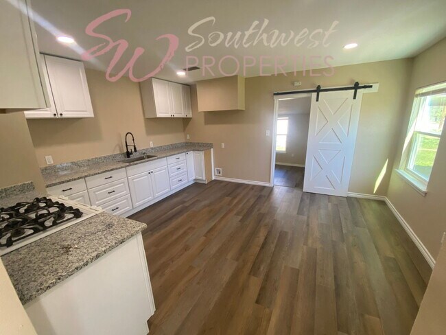 Foto del edificio - Newly Renovated 3 Bed / 2 Bath – Just 1 Mile from Tarleton!