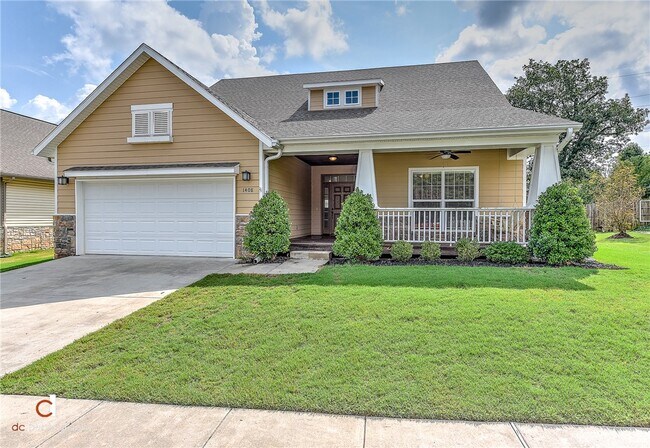 Building Photo - 1408 NE Dysart Woods Ln
