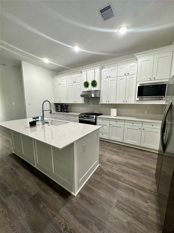 Foto del edificio - 2515 Chestnut Oak Cir