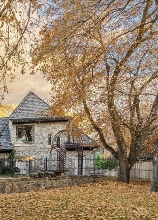 Building Photo - 4900 Marilyn Dr