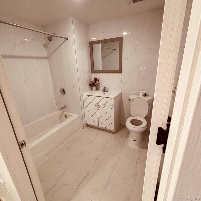 Building Photo - 70-40 45th Ave