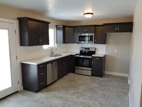 Building Photo - 3432 S 7780 W