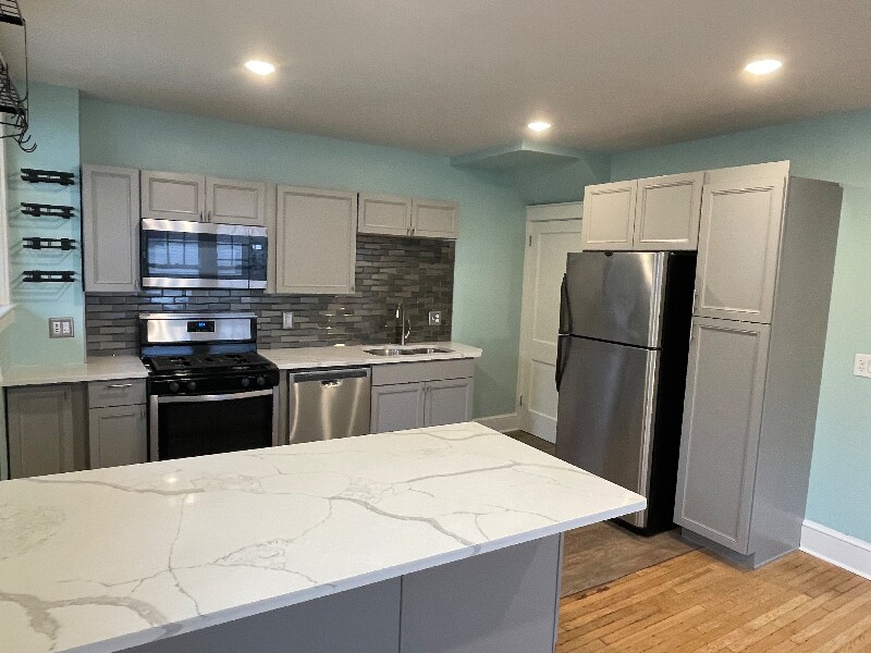 Foto principal - 126 N Reservoir St