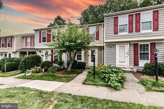 Building Photo - 1661 Fieldthorn Dr