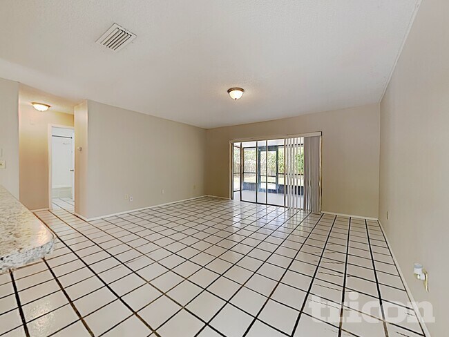 Building Photo - 14607 Knoll Ridge Dr