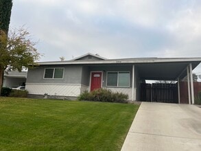 Building Photo - 2304 Pictoria Dr