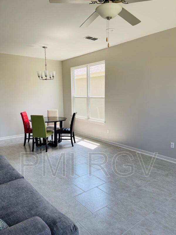 Foto del edificio - 10211 N 14th St