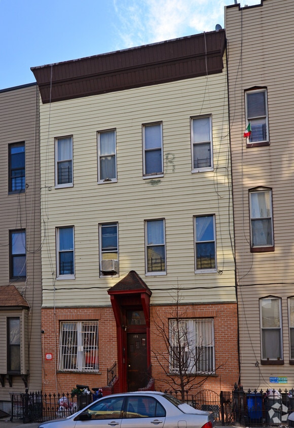 Building Photo - 188 Suydam St