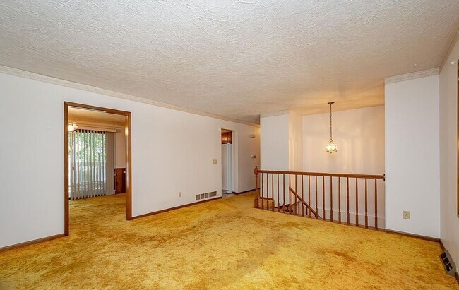 Foto del edificio - 2490 E Dale Ct