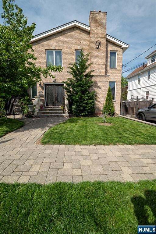 Foto principal - 65 2nd St
