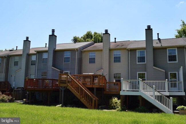 Building Photo - 6810 Ericka Ave