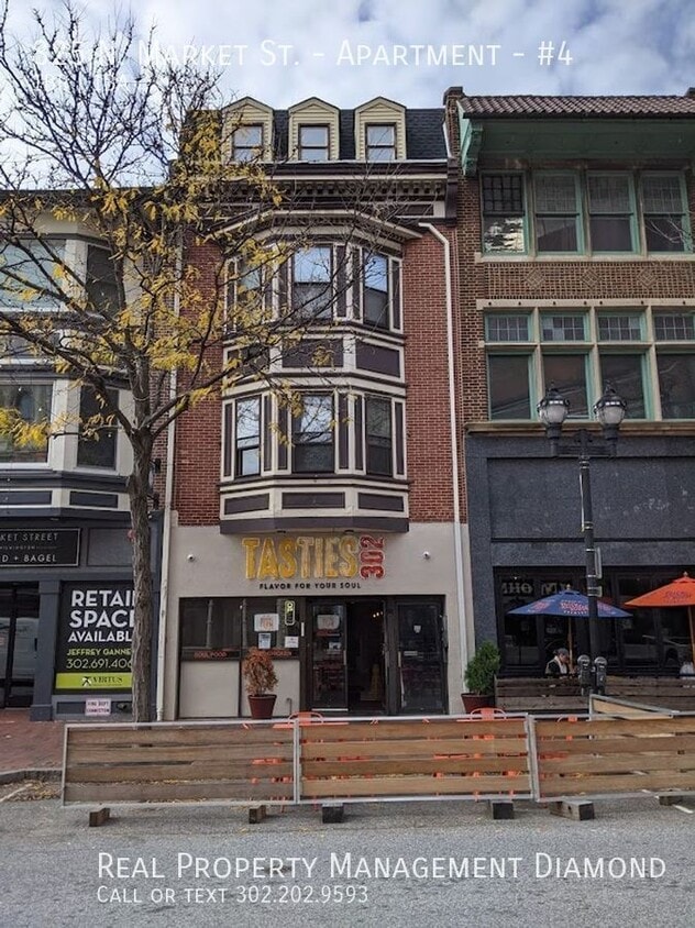 Primary Photo - 825 N Market St