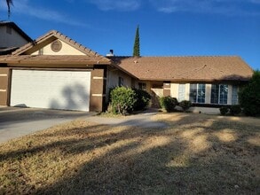 1812 College Greens Dr