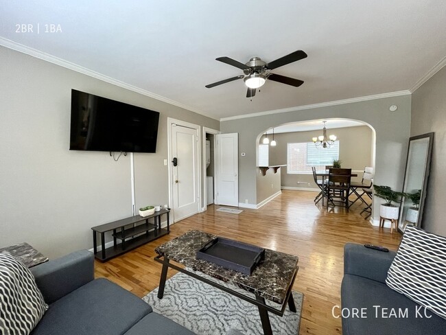 Building Photo - 2 Bedroom with Breakfast Bar at Roanoke Plaza