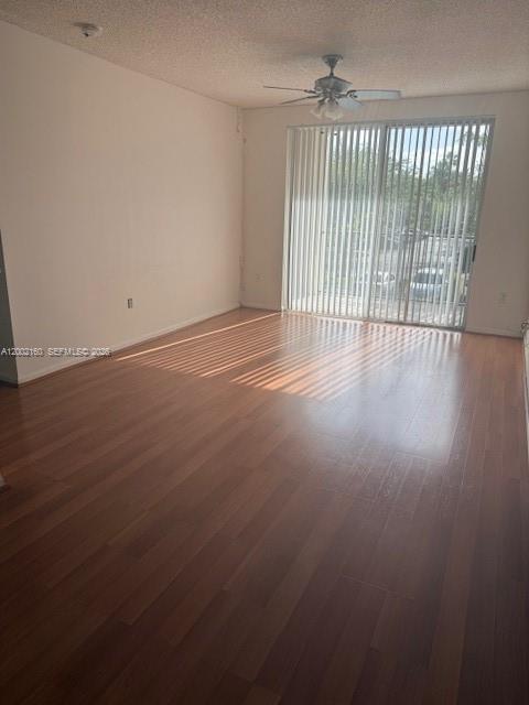 Foto del edificio - 8070 N Nob Hill Rd