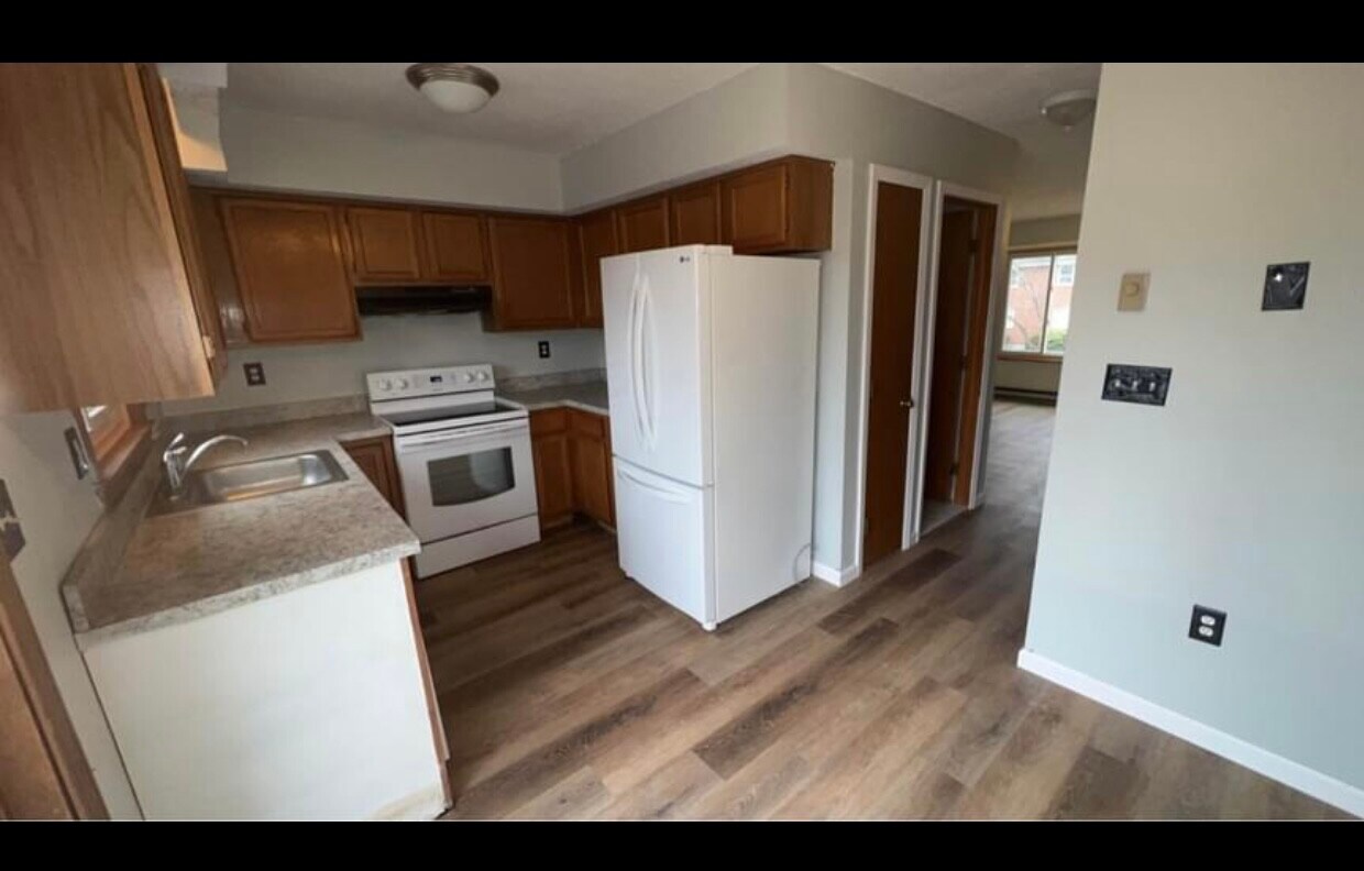 69 Long St Unit 7, New Britain, CT 06051 Condo for Rent in New