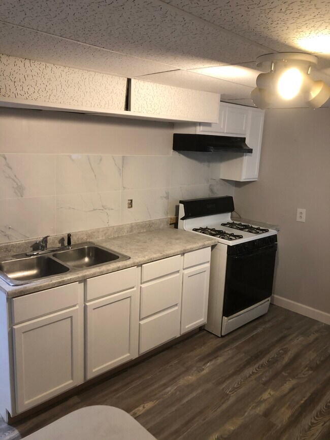 Foto del edificio - 2835 N Rockwell St
