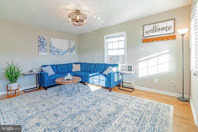 Foto del edificio - 45302 Bloch Ave