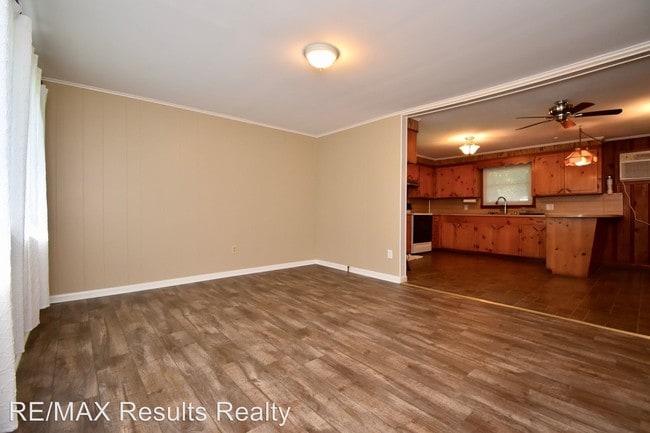 Building Photo - 3 br, 2 bath House - 632 Firewood Rd
