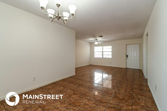Foto del edificio - 2155 Tropic Ave