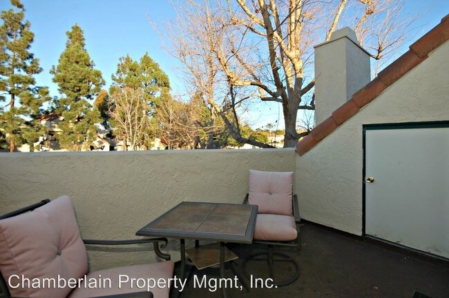 Foto del edificio - 383 N Melrose Dr